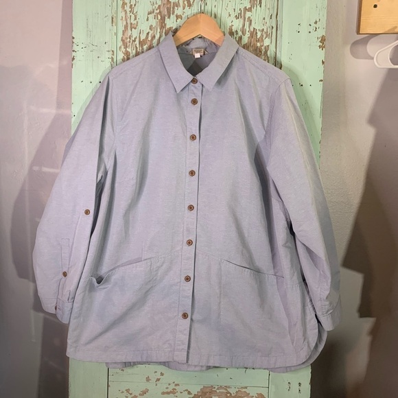Men’s Duluth Trading Co light blue long sleeve button up shirt - Picture 1 of 5